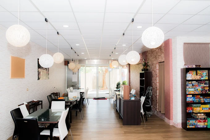 兩個世界TwoWorld桌遊店